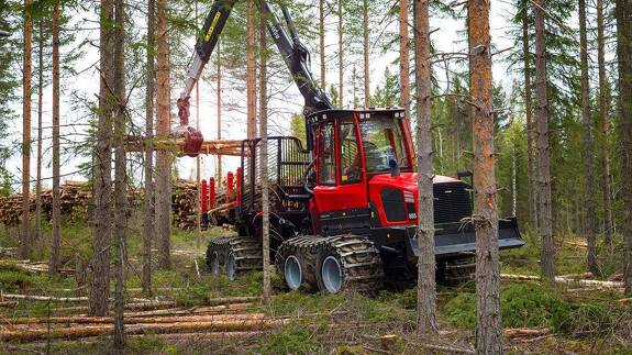 Аренда форвардера Komatsu 855