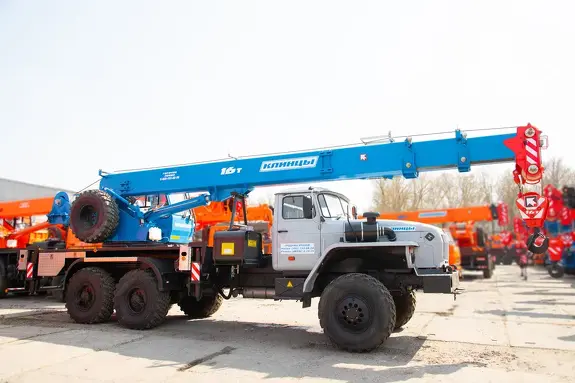 Автокран Клинцы КС-35719-3-02 16 тонн