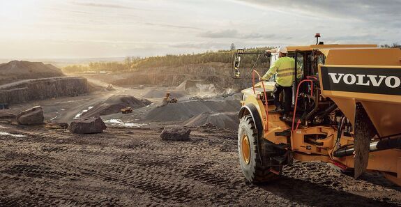 Аренда самосвала VOLVO A60H