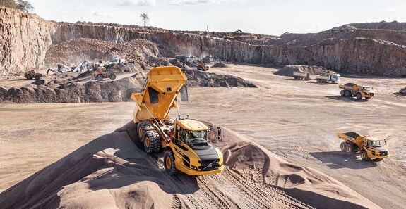 Аренда самосвала VOLVO A25G