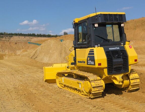 Аренда гусеничного бульдозера Komatsu D37EX/PX-22