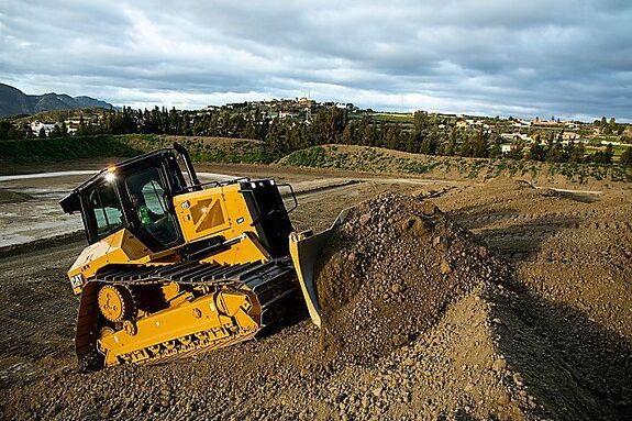 Аренда гусеничного бульдозера CAT D5